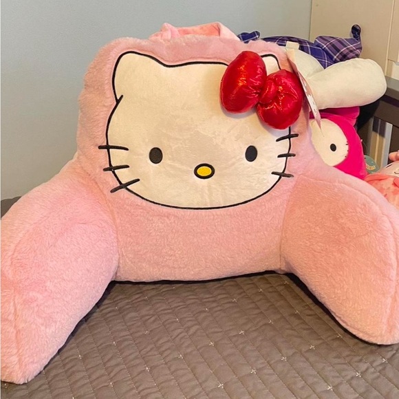HELLO KITTY BACK REST - Picture 1 of 2